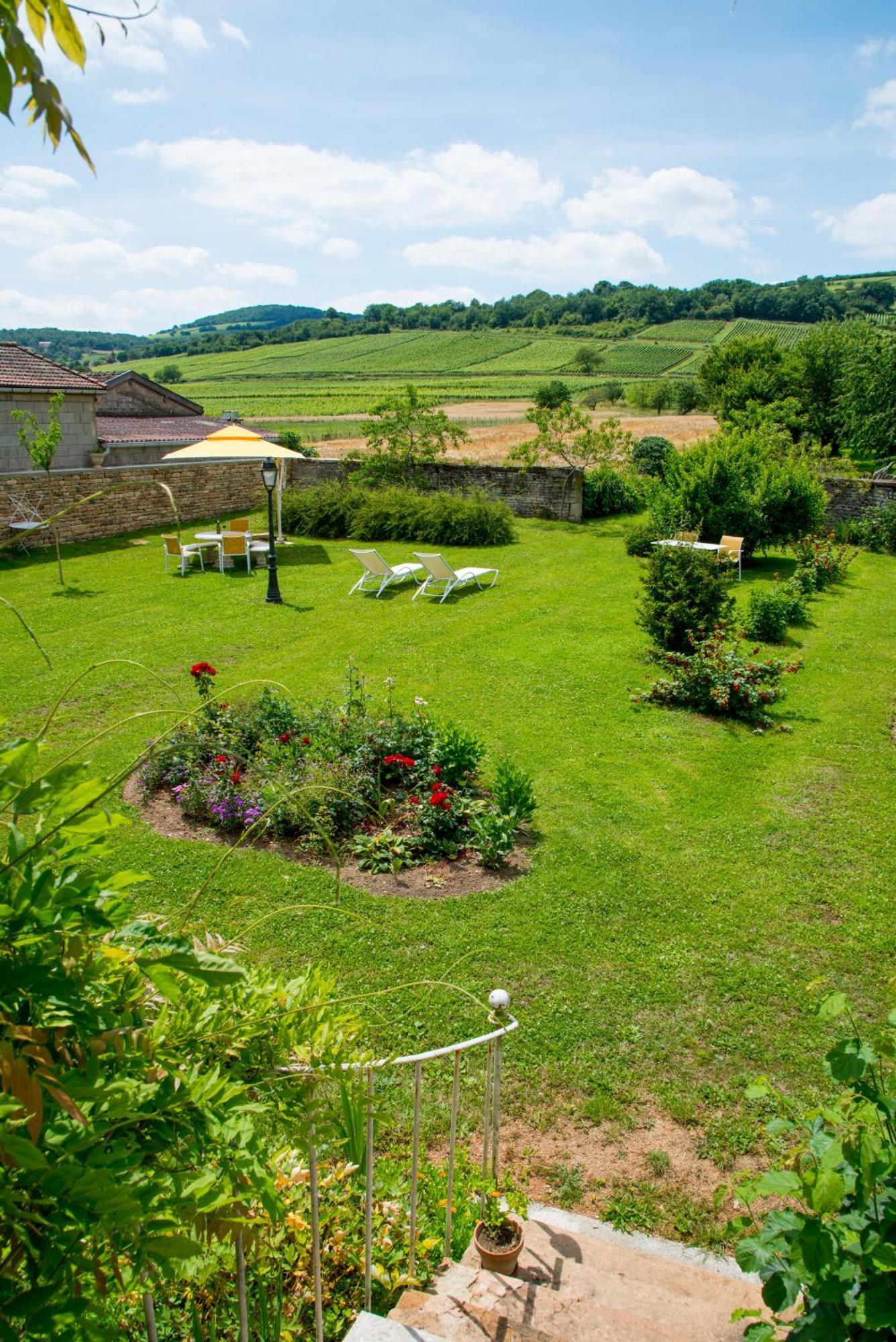 Le Logis D'Aze Bed & Breakfast Exterior photo